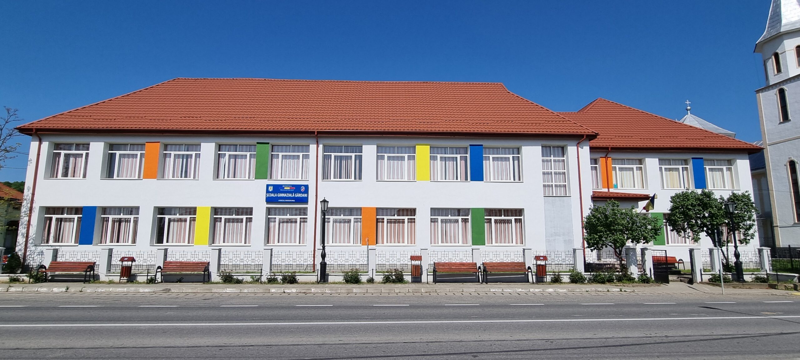 Norodul din Gârdani spre Mănăstirea Măriuș